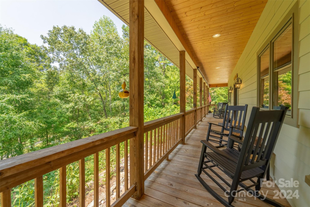 92 Sterling Ln Bryson City, NC 28713