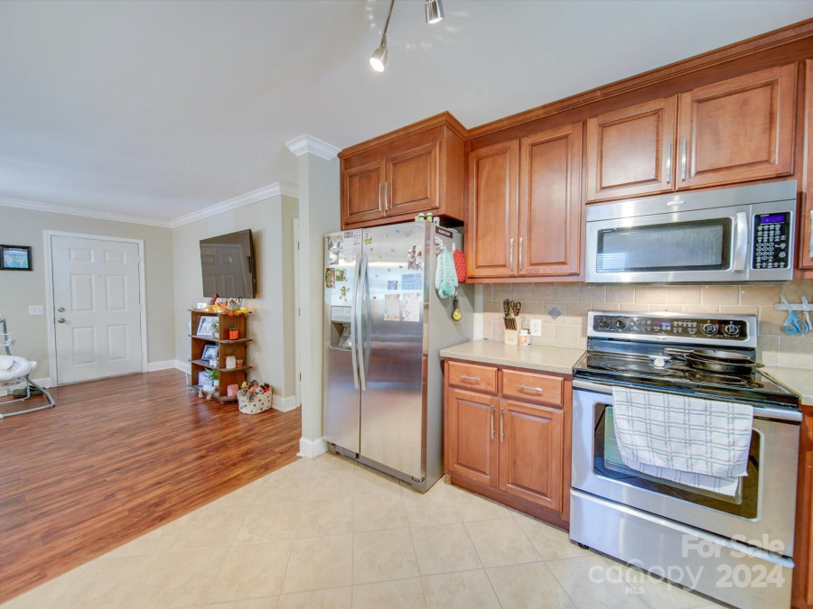 2203 Carter Dr Albemarle, NC 28001