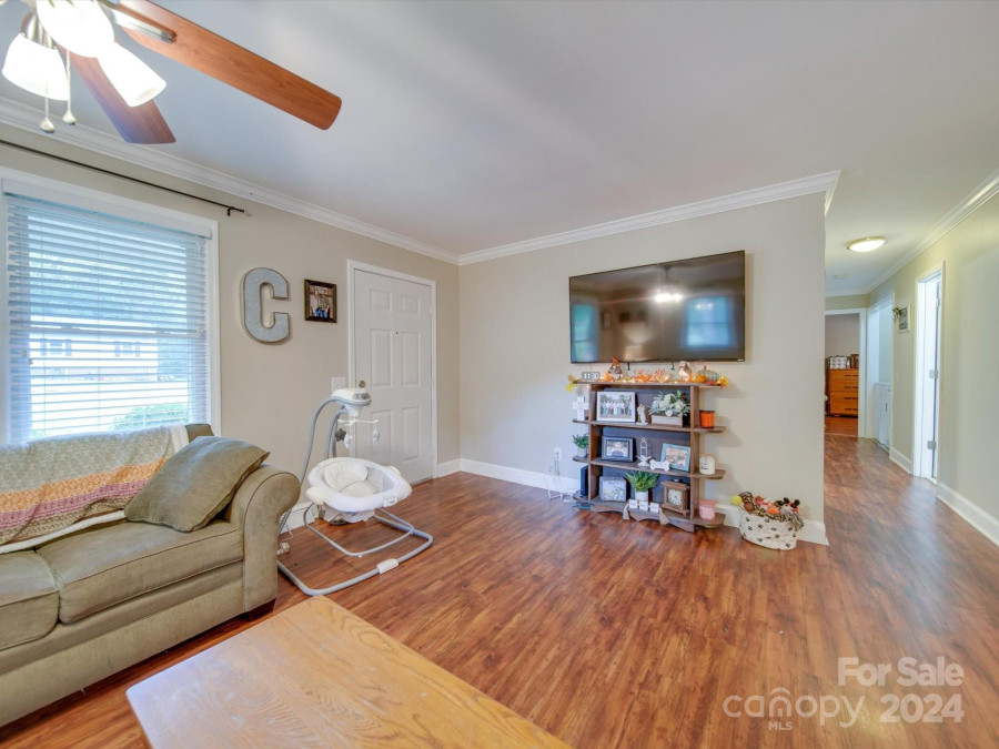 2203 Carter Dr Albemarle, NC 28001