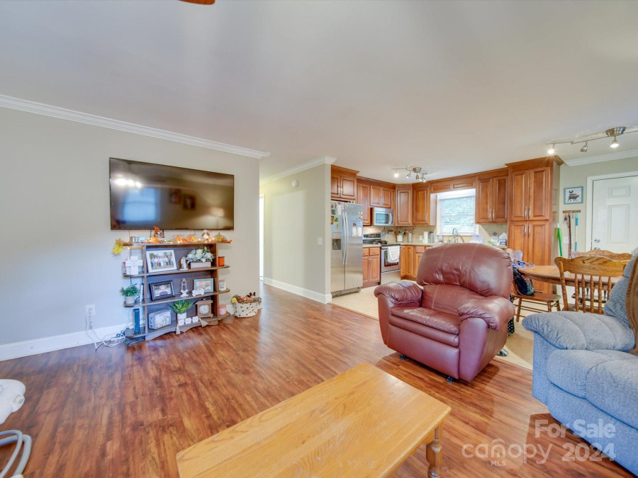 2203 Carter Dr Albemarle, NC 28001