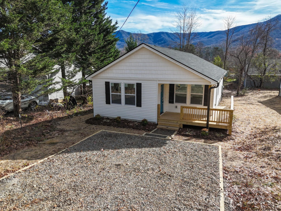 17 Avena St Black Mountain, NC 28711