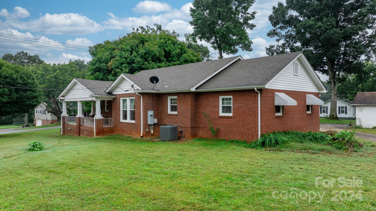 1599 Drexel Rd Valdese, NC 28690