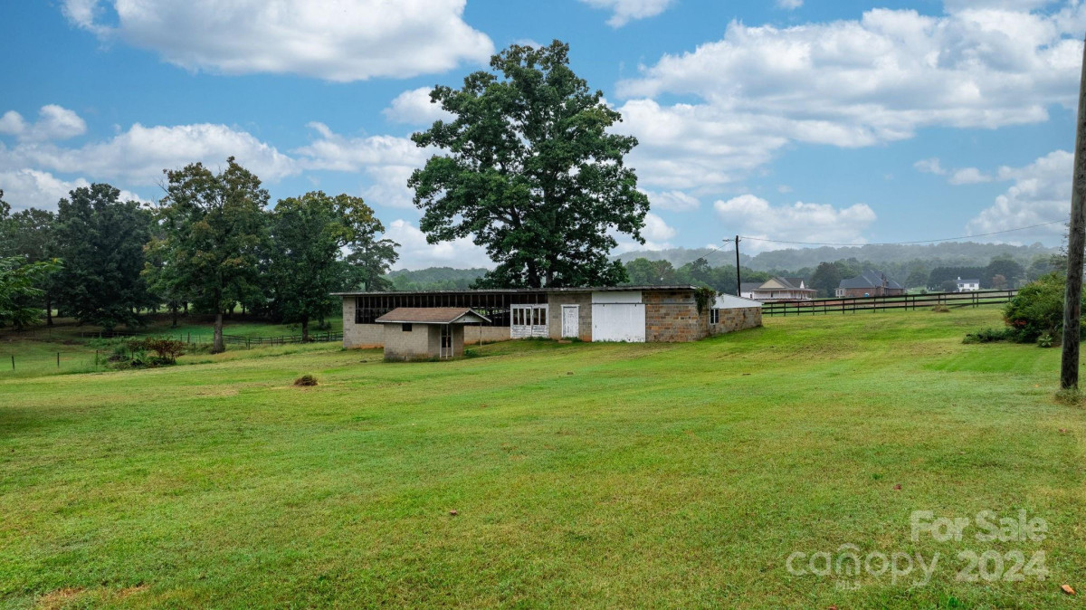 1599 Drexel Rd Valdese, NC 28690