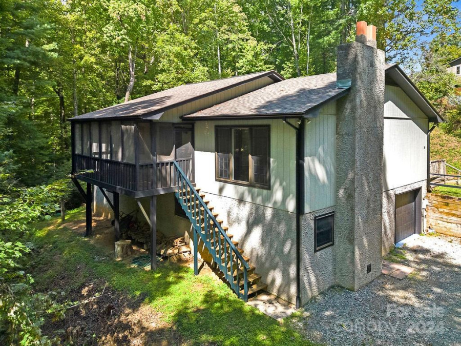 19 Shadowbrook Ln Pisgah Forest, NC 28768