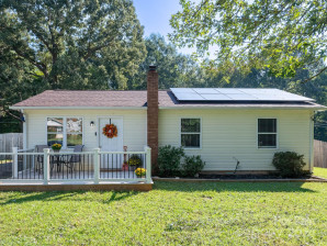 327 Downing St Troutman, NC 28166