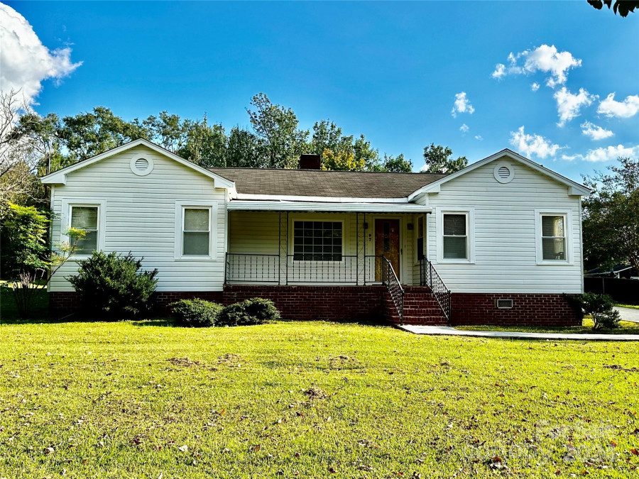 107 Woodland Ave Great Falls, SC 29055