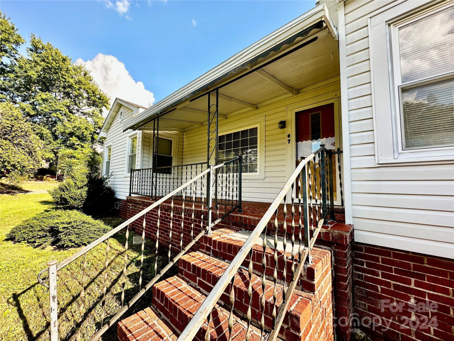 107 Woodland Ave Great Falls, SC 29055