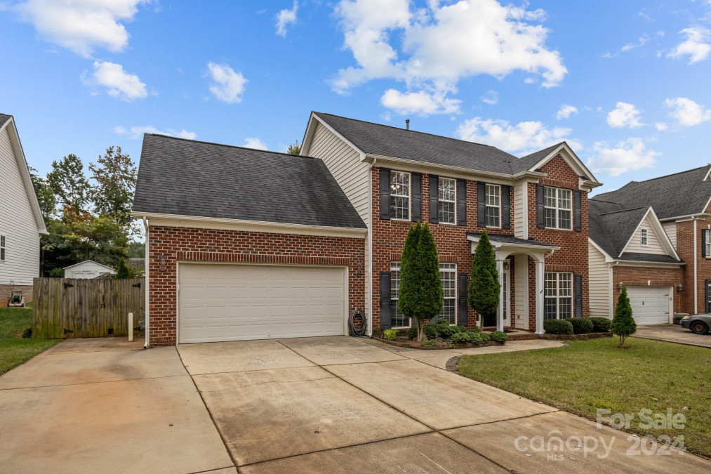 2918 Patten Hill Dr Matthews, NC 28105