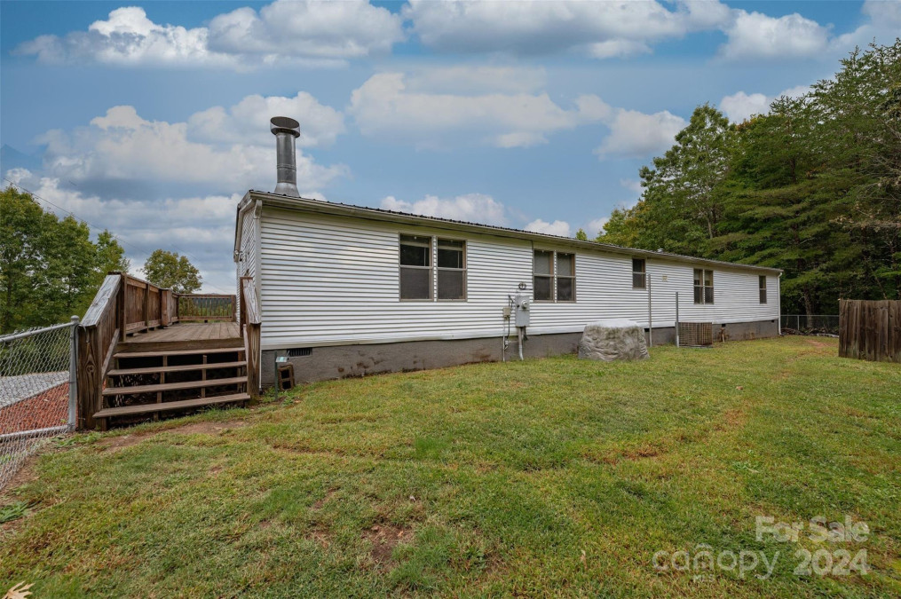 3410 Yang Her Rd Morganton, NC 28655