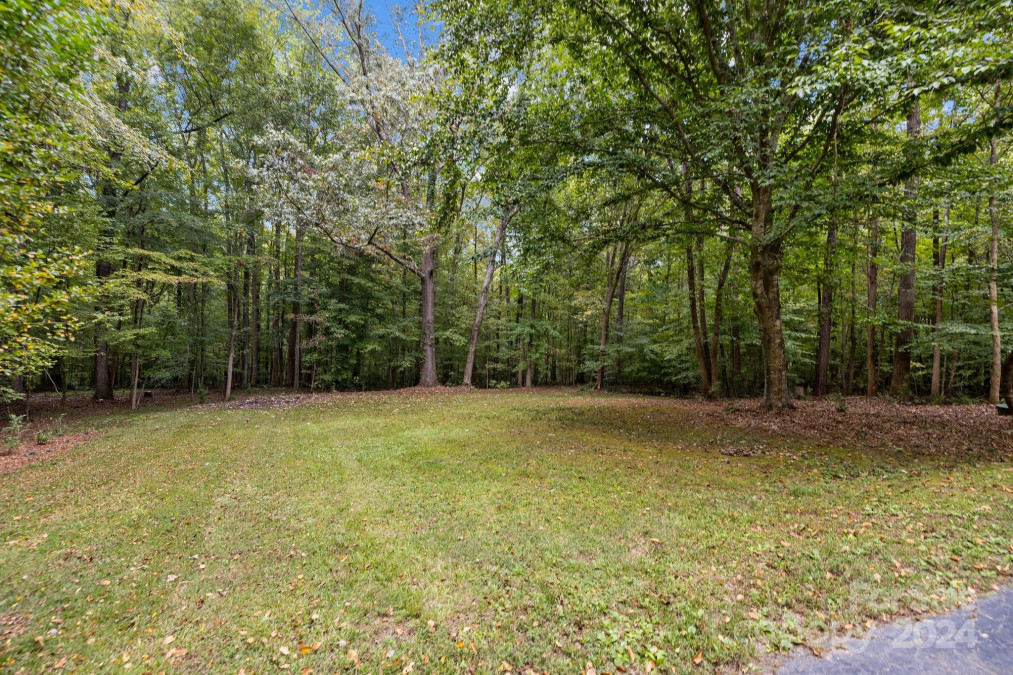 5707 Davis Rd Waxhaw, NC 28173