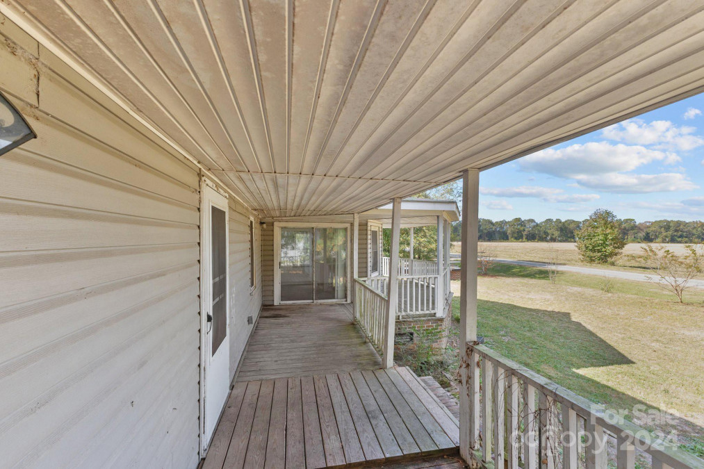 300 Wellie Ln Clinton, NC 28328