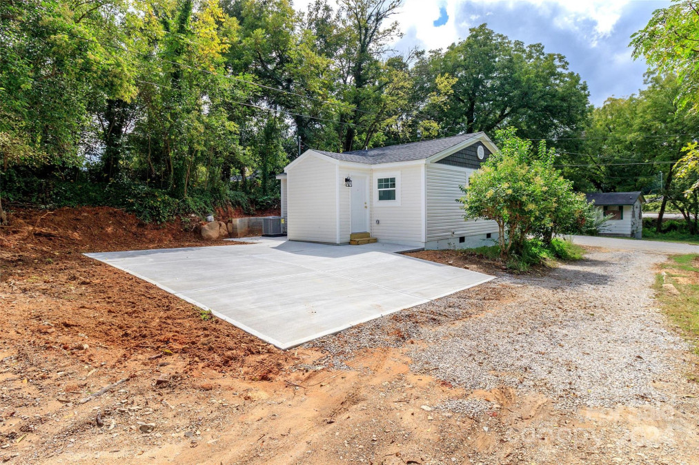 143 Pleasant Hill St Lancaster, SC 29720