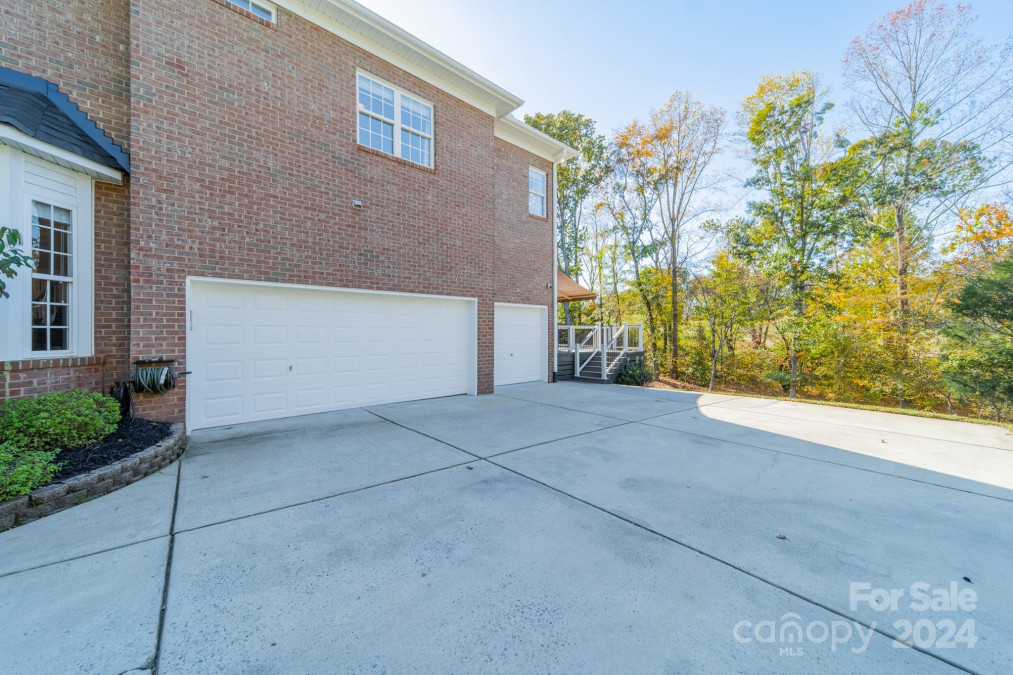 9731 Linksland Dr Huntersville, NC 28078