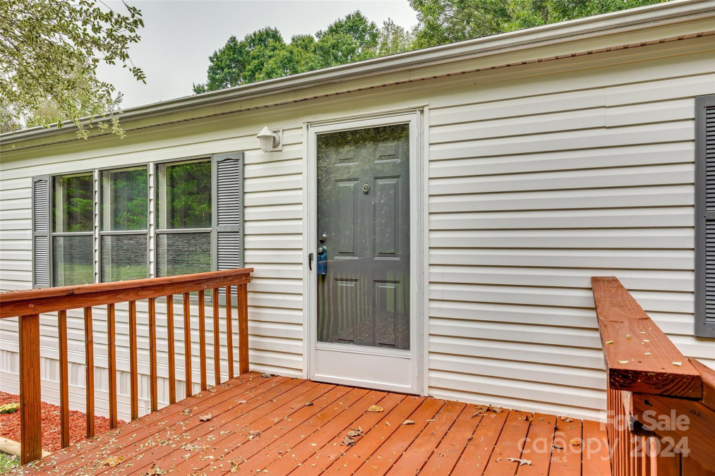 617 Harper Davis Rd Lake Wylie, SC 29710