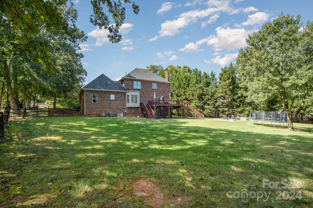 219 Hickory Lane Dr Mount Holly, NC 28120