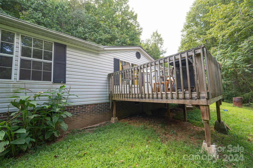 2324 Alfred Hartley Rd Lenoir, NC 28645