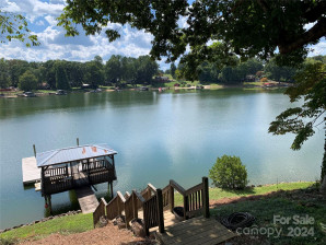 7095 Wateredge Dr Sherrills Ford, NC 28673