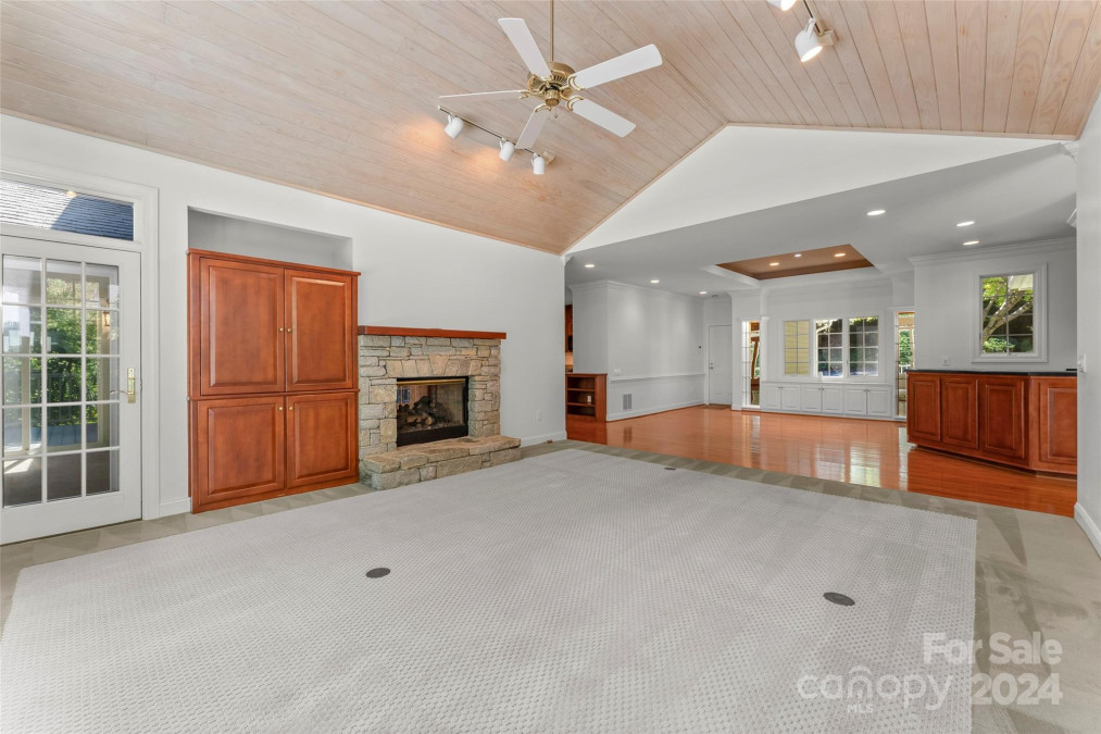 85 Tall Poplar Summit Hendersonville, NC 28739