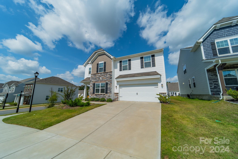 1148 Narrowmouth Ct Lancaster, SC 29720