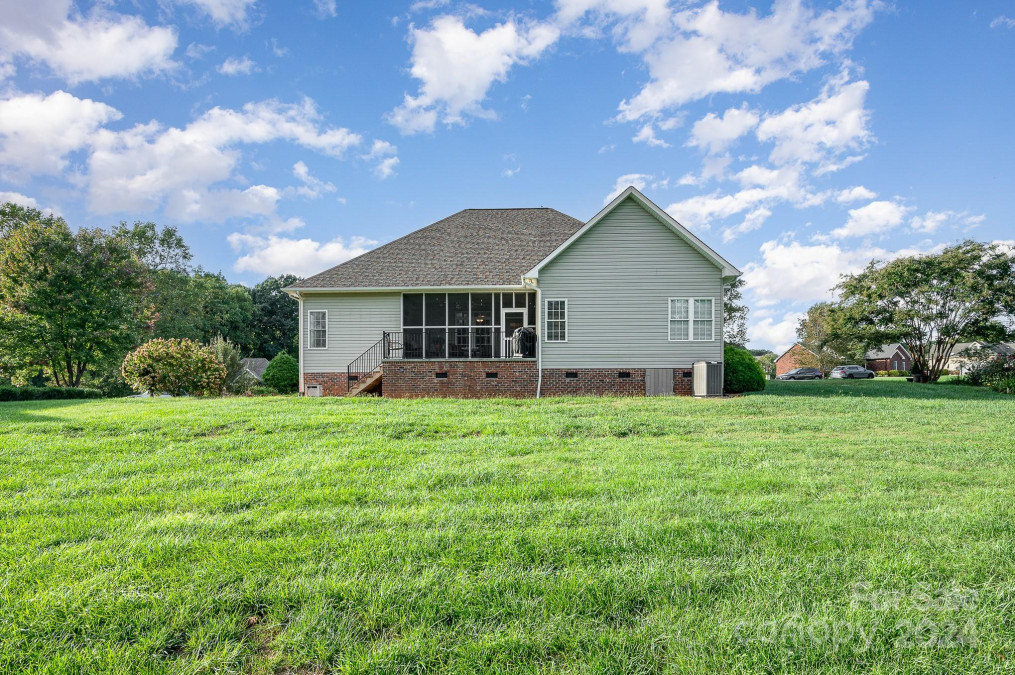 183 Donsdale Dr Statesville, NC 28625