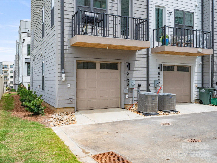 5003 Tiny Ln Charlotte, NC 28203