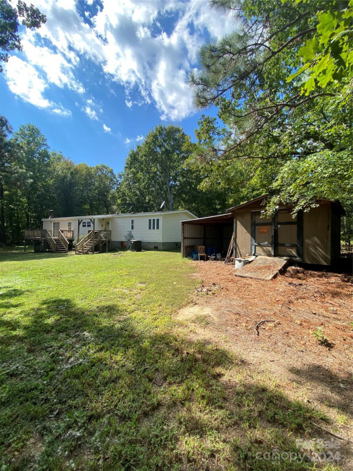 176 Hunters Glen Rd Troy, NC 27371