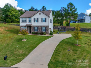 2305 Amesbury Ct Albemarle, NC 28001