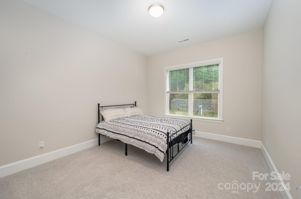 1390 Cedardale Ln Denver, NC 28037