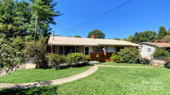 25 Harmony Ln Asheville, NC 28803