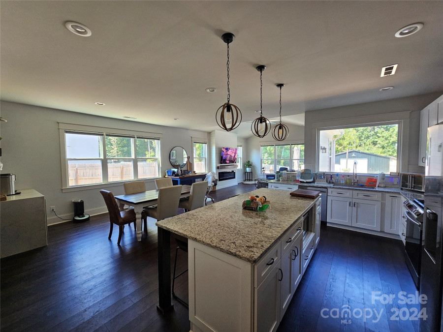 9017 Harrisburg Rd, Charlotte, NC 28215 MLS 4186226