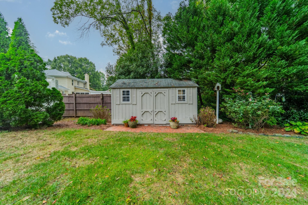 5613 Wintercrest Ln Charlotte, NC 28209