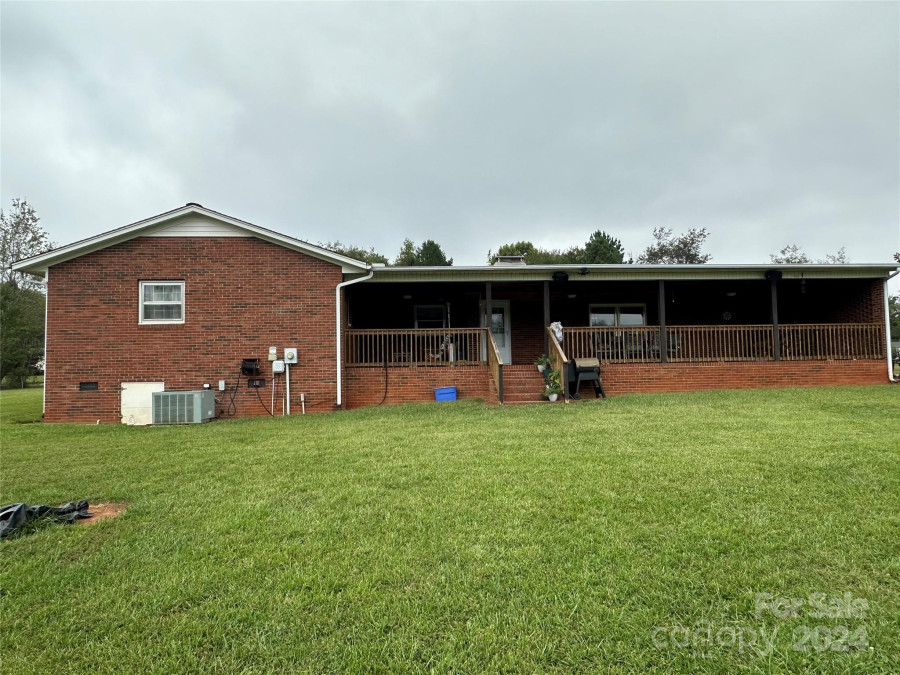 129 Plank Barn Ln Stony Point, NC 28678