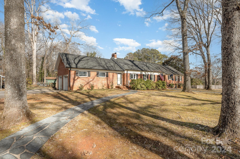 108 Pinehurst Ln Newton, NC 28658