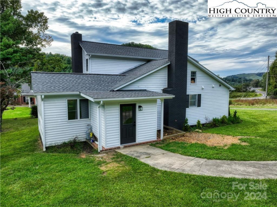 717 Mount Jefferson Rd West Jefferson, NC 28694