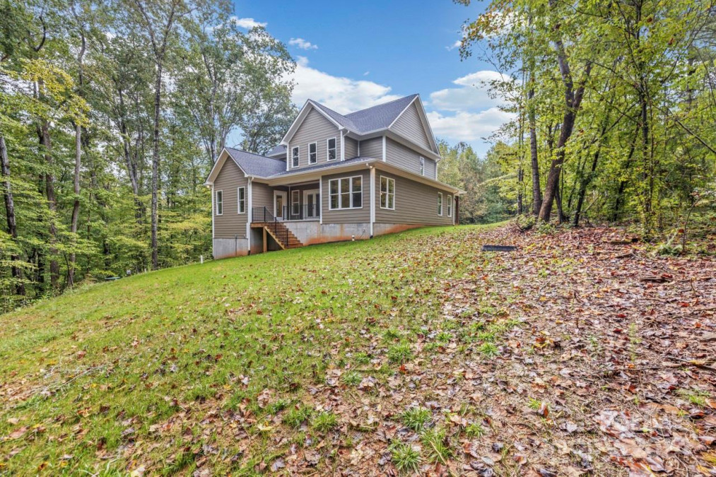 3171 Stonemill Pa Sherrills Ford, NC 28673