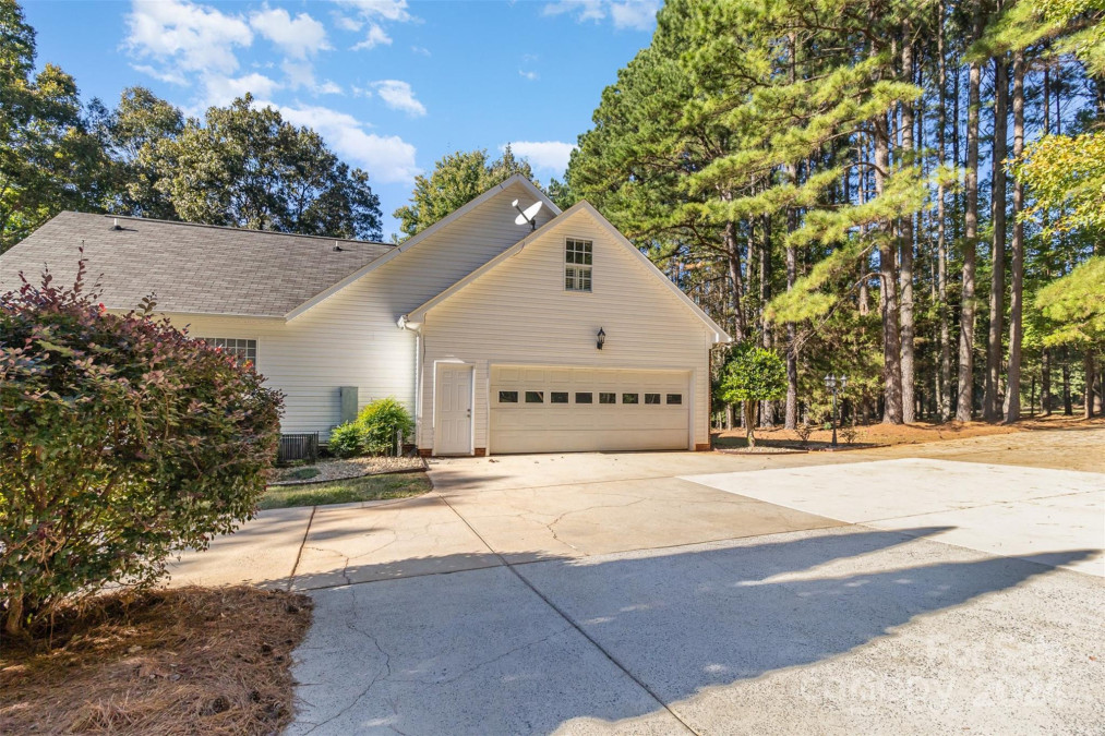 6019 Polk Mountain Dr Marshville, NC 28103