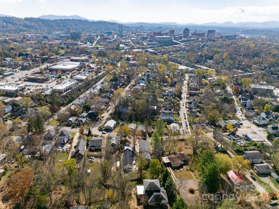 89 Woodrow Ave Asheville, NC 28801