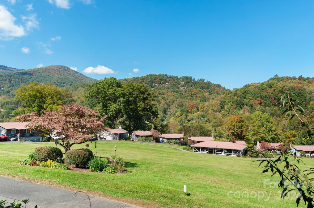 228 Raven Rg Maggie Valley, NC 28751