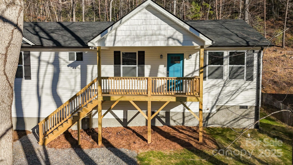 98 Dryid Hill Rd Swannanoa, NC 28778