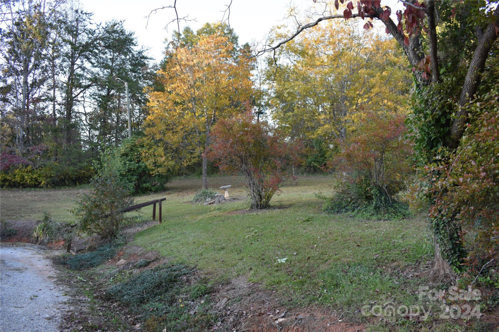 25 Cypress Rd Marion, NC 28752