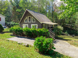 204 Mint Way Flat Rock, NC 28731