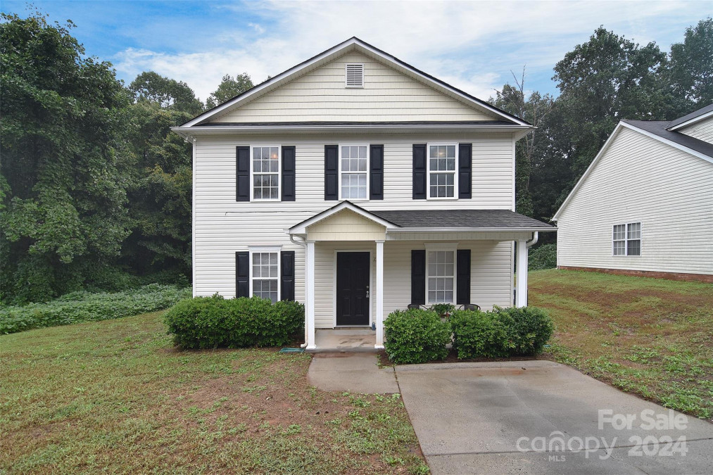 1333 Clooney Ln Charlotte, NC 28262