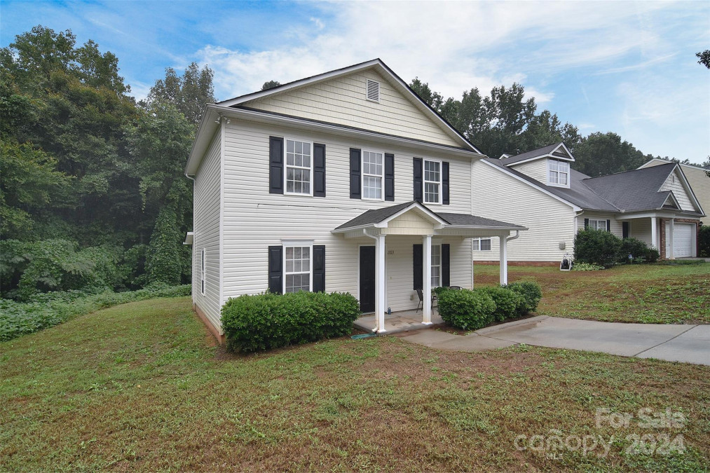 1333 Clooney Ln Charlotte, NC 28262