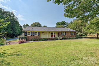 13628 Idlewild Rd Matthews, NC 28105