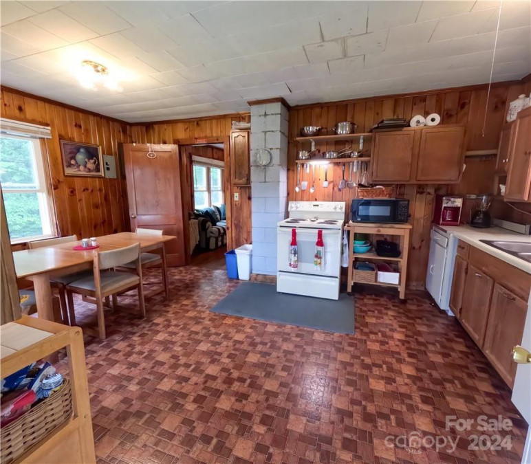 158 Sunrise Cv Blowing Rock, NC 28605