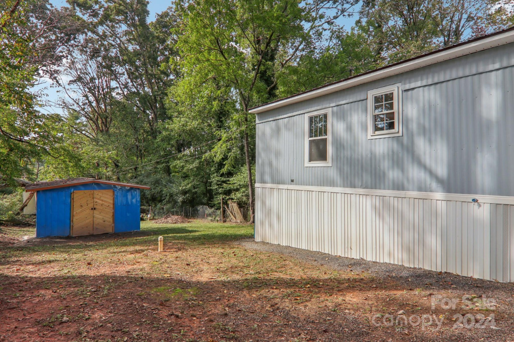 38 Ridge Rd Asheville, NC 28806