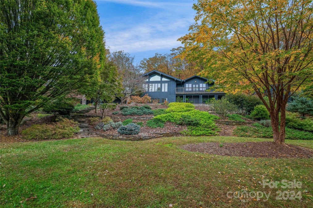 7 Parkview Dr Asheville, NC 28805