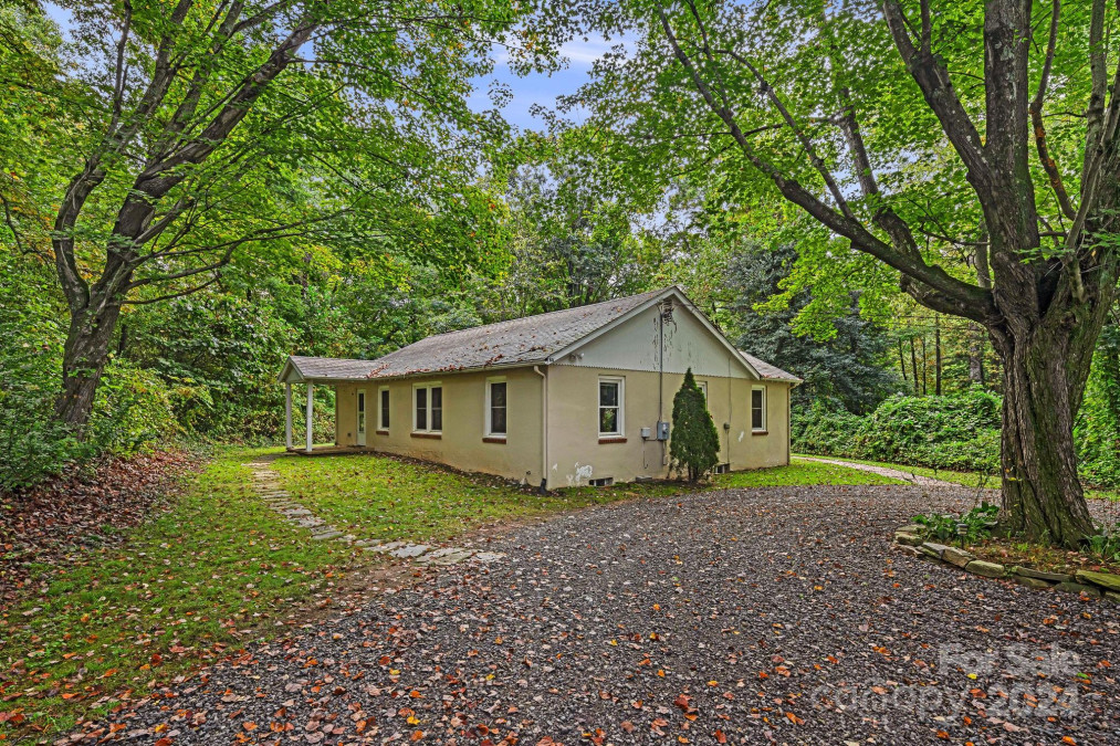 80 Mills Gap Rd Asheville, NC 28803