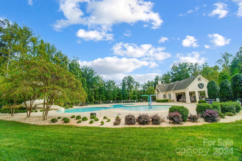 8928 Carneros Creek Rd Charlotte, NC 28214