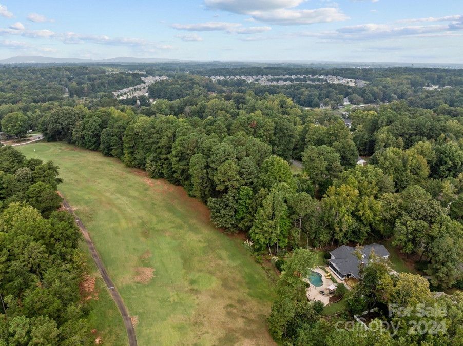 8092 Golf Course Dr Denver, NC 28037